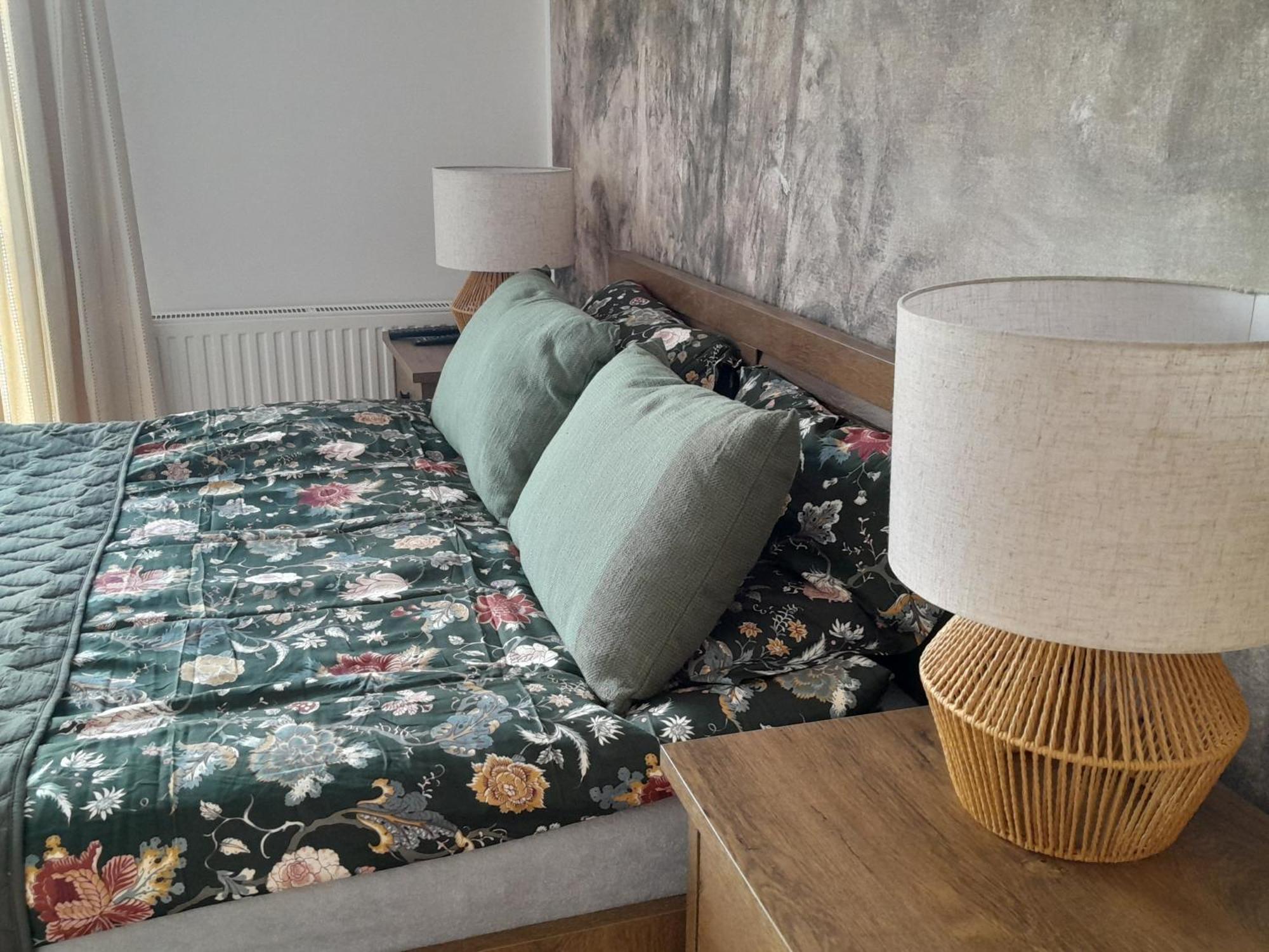 Old Town Premium Apartment - Ghetto Heroes Square View Krakow Bagian luar foto