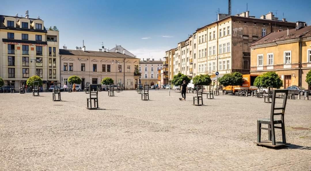 Old Town Premium Apartment - Ghetto Heroes Square View Krakow Bagian luar foto
